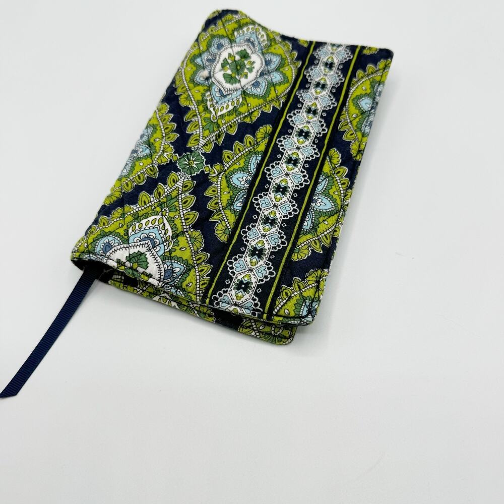 Vera Bradley Cambridge Paperback Book Cover Retired Pattern